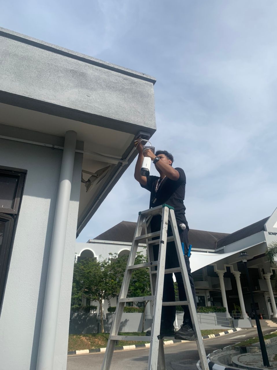 M&E · Mechanical & Electrical