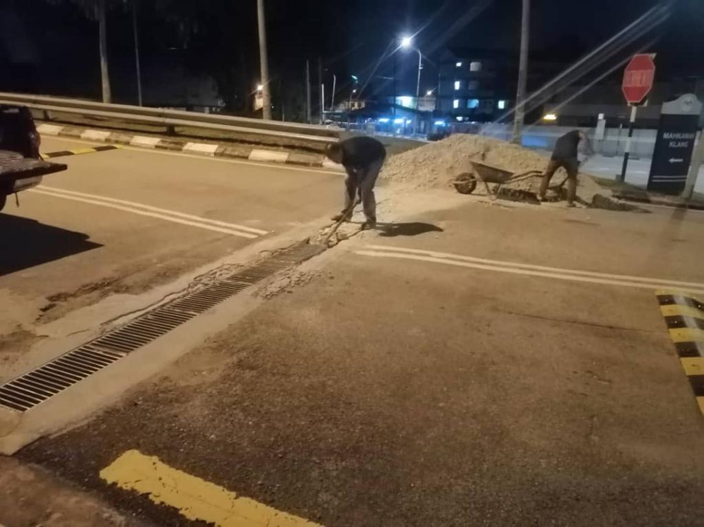 Road Build & Maintenance
