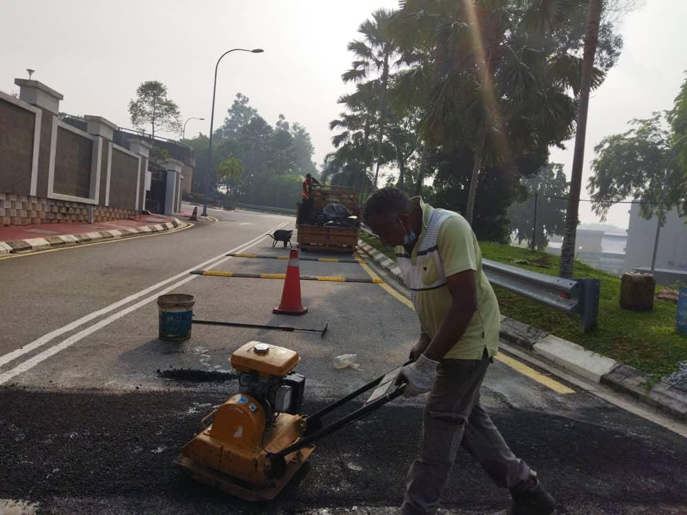 Road Build & Maintenance